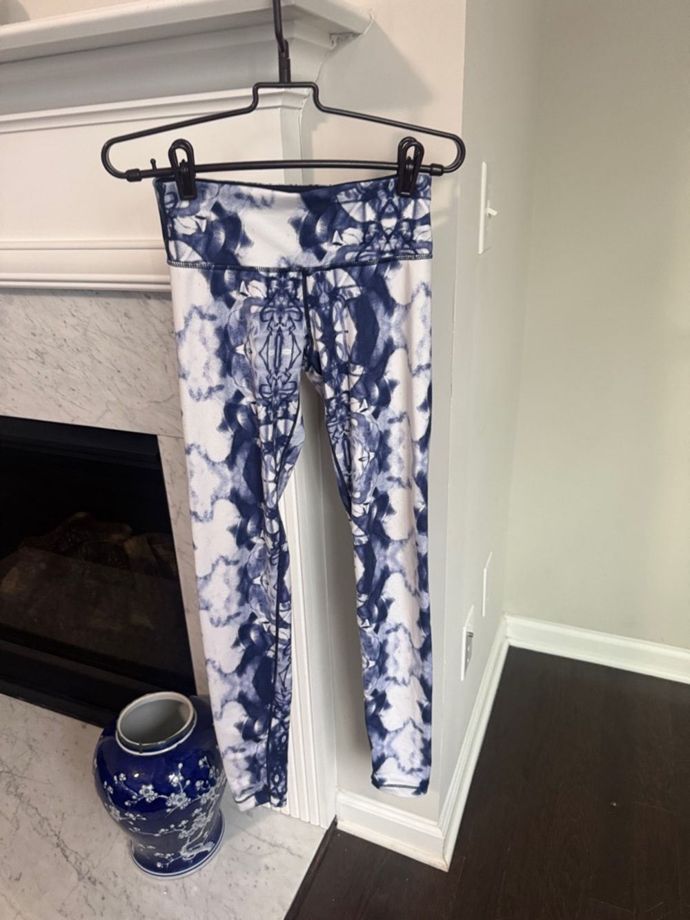 Lululemon Wunder Under Pant (Hi-Rise) Shibori Varsity Blue White Size 4 W5APOS